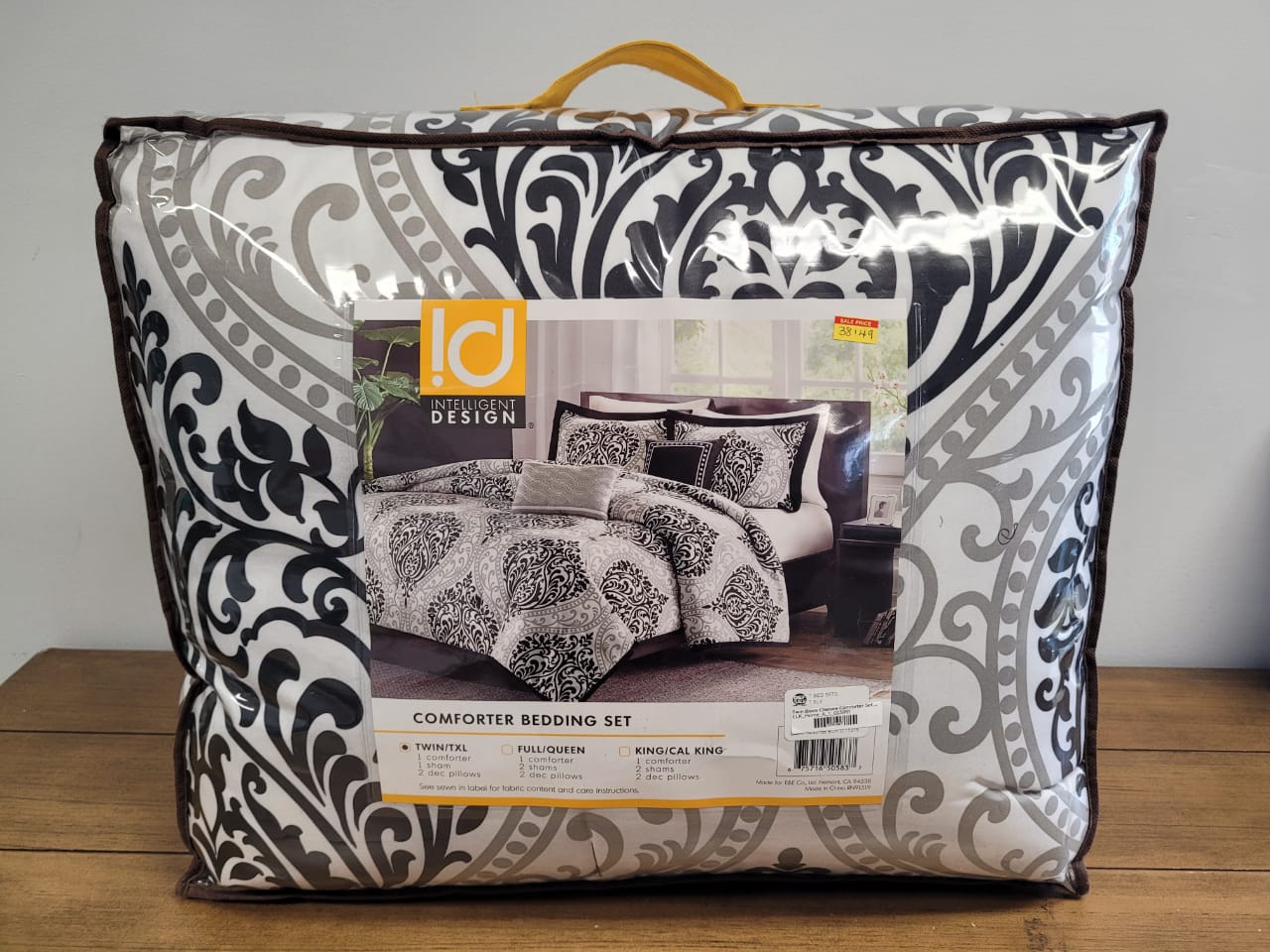 Twin comforter set by Intelligent design. - Good Finds Liquidations